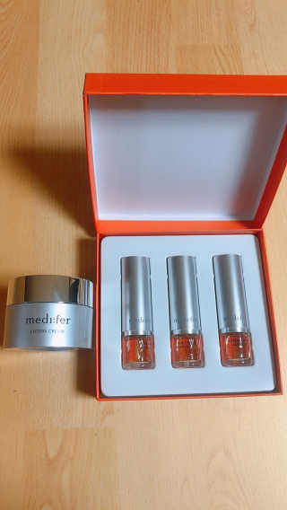 메디페르 [ 1+1 ] 루테인앰플세트 1개 + 루테인크림 50ml 1개 — 4점을 준 리뷰어가 2020년 10월 올린 사용 사진