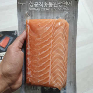 동원산업 항공직송 동원생연어_400g — 5점을 준 리뷰어가 2020년 4월 올린 사용 사진