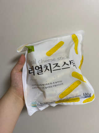 가치식탁 리얼치즈스틱, 리얼크림치즈볼 — 5점을 준 리뷰어가 2020년 8월 올린 사용 사진
