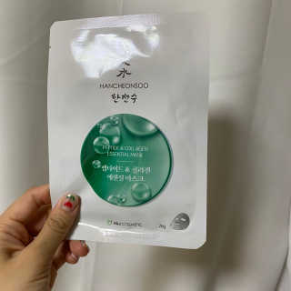 한천수 펩타이드 마스크팩 5종 10매 구성 — 3.5점을 준 리뷰어가 2020년 6월 올린 사용 사진