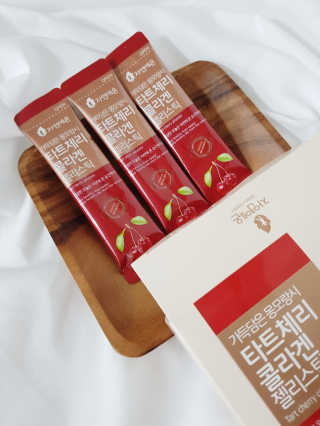 자연에온 가득담은 몽모랑시 타트체리 콜라겐 젤리스틱 — 4점을 준 리뷰어가 2020년 12월 올린 사용 사진