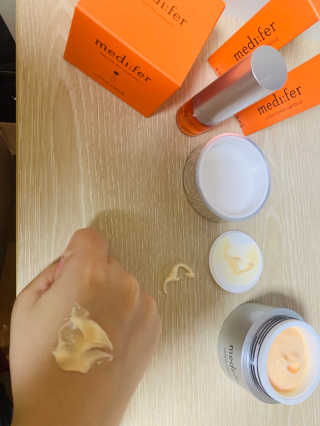 메디페르 [ 2+1 ] 루테인앰플 10ml 2개 + 루테인크림 50ml 1개 — 5점을 준 리뷰어가 2020년 7월 올린 사용 사진