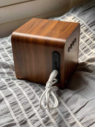 SEVIZ MINI10W 레트로 블루투스 스피커 — 5점을 준 리뷰어가 2020년 8월 올린 사용 사진