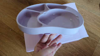 유비맘 캐릭터 실리콘 흡착 식판_색상 랜덤발송 — 4점을 준 리뷰어가 2020년 10월 올린 사용 사진