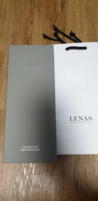 레나스 프리미엄 아로마 디퓨저 200ml  [1SET] — 5점을 준 리뷰어가 2020년 5월 올린 사용 사진