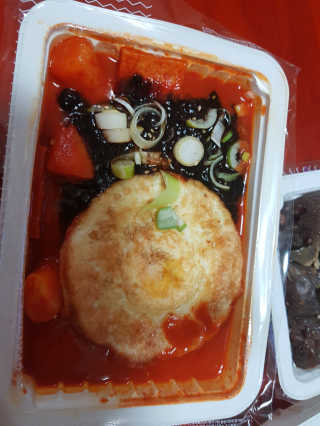 죠스떡볶이 [죠스푸드] 짜빠떡볶이+떡또그+범벅만두 신메뉴 3종 — 3점을 준 리뷰어가 2020년 5월 올린 사용 사진