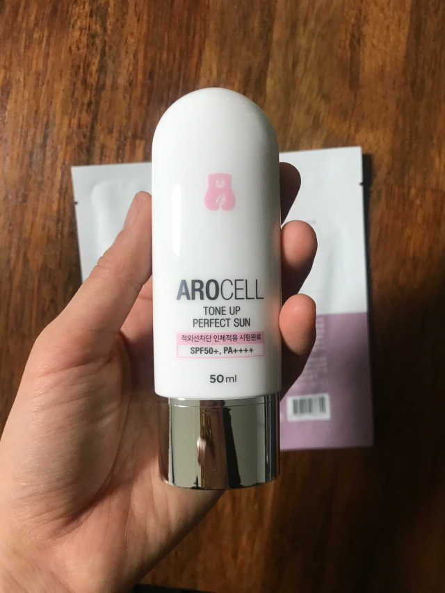 [아로셀] 톤업퍼펙트선 SPF50+ PA++++ 리뷰 사진