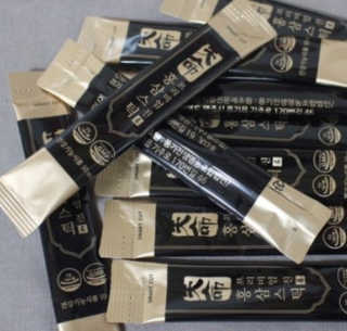 헬스업_천명진프리미엄홍삼스틱_10ml x 30포 — 5점을 준 리뷰어가 2020년 12월 올린 사용 사진