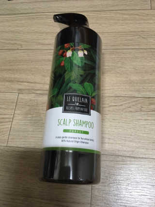 르퀼라야 스칼프 샴푸 810ml [가드니아/포레스트] — 5점을 준 리뷰어가 2020년 7월 올린 사용 사진