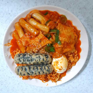 화곡미담 옛날 떡볶이 — 5점을 준 리뷰어가 2020년 4월 올린 사용 사진