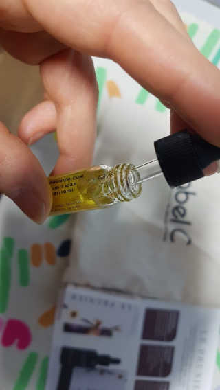르 프루니에 플럼 뷰티 오일 디럭스 미니 3.7ml — 5점을 준 리뷰어가 2020년 5월 올린 사용 사진