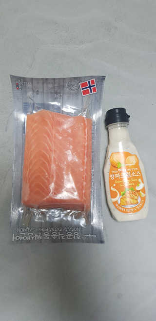 동원산업 항공직송 동원생연어_400g — 5점을 준 리뷰어가 2020년 5월 올린 사용 사진