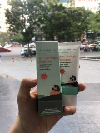 fermierpapa 모 링가 무기질 차 에센스 자외선 차단제 SPF50 + PA +++ 50g — 5점을 준 리뷰어가 2020년 12월 올린 사용 사진