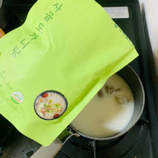 한촌몰 설렁탕집 가마솥 도가니탕 350g x 2팩 — 5점을 준 리뷰어가 2020년 8월 올린 사용 사진