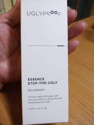 어글리프루프 에센스 스탑디어글리 레드모먼트 에센스 120ml — 3.5점을 준 리뷰어가 2020년 11월 올린 사용 사진