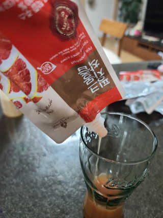 자연에온 핑크 자몽 착즙 100mL 10개입 2BOX — 5점을 준 리뷰어가 2020년 11월 올린 사용 사진