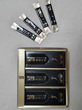 헬스업_천명진프리미엄홍삼스틱_10ml x 30포 — 5점을 준 리뷰어가 2020년 11월 올린 사용 사진