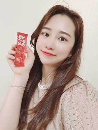 조은약초 석류콜라겐 석류즙 석류쪼옥 젤리 스틱 15포 x 20g — 5점을 준 리뷰어가 2020년 7월 올린 사용 사진