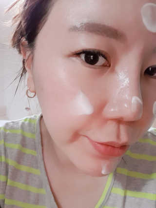 더말로지카 슈퍼 리치 리페어 — 5점을 준 리뷰어가 2020년 6월 올린 사용 사진