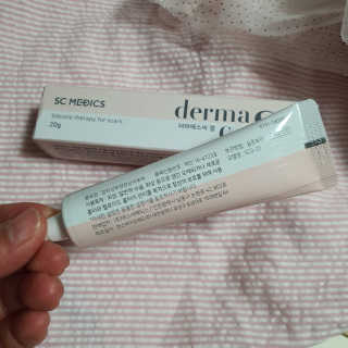 derma SC-Gel 더마에스씨 겔 20g — 5점을 준 리뷰어가 2020년 5월 올린 사용 사진