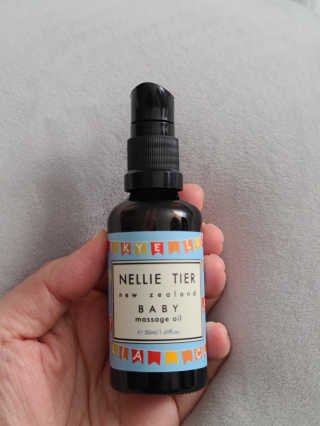 넬리티어 뉴질랜드 아기 마사지오일 50ml — 5점을 준 리뷰어가 2020년 4월 올린 사용 사진