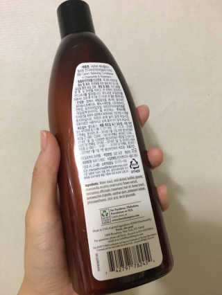 버츠비 케어플러스 릴리빙 컨디셔너_카모마일,로즈마리 — 5점을 준 리뷰어가 2020년 8월 올린 사용 사진