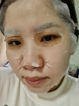 트리티스 [Treatis] Facial Sheet Mask — 5점을 준 리뷰어가 2020년 11월 올린 사용 사진