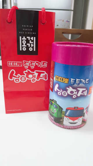 홍건강 띠띠뽀 튼튼키즈 삼형제 1~3단계 10g x 30포 — 5점을 준 리뷰어가 2020년 5월 올린 사용 사진