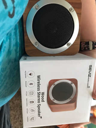 SEVIZ MINI10W 레트로 블루투스 스피커 — 5점을 준 리뷰어가 2020년 9월 올린 사용 사진