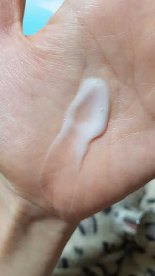뷰니오 더마플러스 카밍 에멀전200ml — 5점을 준 리뷰어가 2020년 12월 올린 사용 사진