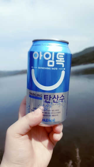 일화 아임톡 탄산수 355mlX24캔 + 보냉팩 증정이벤트 — 5점을 준 리뷰어가 2020년 5월 올린 사용 사진
