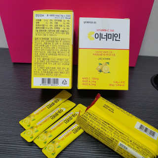이너미인 VITAMIN-C 700 — 5점을 준 리뷰어가 2020년 10월 올린 사용 사진