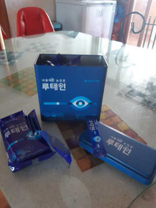 서울약사신협_내몸애눈건강루테인_2g x 50포 — 4점을 준 리뷰어가 2020년 11월 올린 사용 사진
