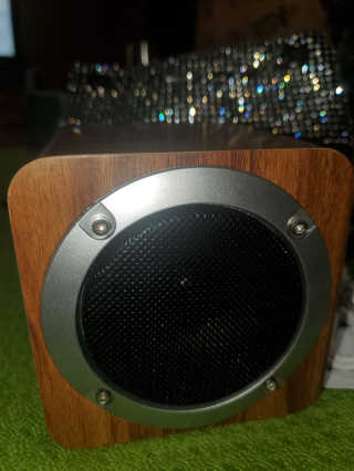 SEVIZ MINI10W 레트로 블루투스 스피커 — 5점을 준 리뷰어가 2020년 8월 올린 사용 사진