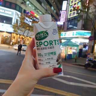 셀렉스스포츠 셀렉스 스포츠 드링크 초콜릿 _ 330ml x 12팩 — 5점을 준 리뷰어가 2020년 11월 올린 사용 사진