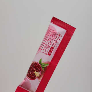 헬스업_쁘띠쁘띠석류콜라겐젤리_20g x 14포 — 5점을 준 리뷰어가 2020년 10월 올린 사용 사진