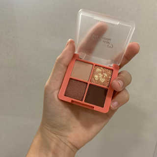 [블랙루즈] 크리스탈 하트 락 섀도우 4종 중 택1 — 4점을 준 리뷰어가 2020년 9월 올린 사용 사진
