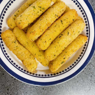 가치식탁 리얼치즈스틱, 리얼크림치즈볼 — 5점을 준 리뷰어가 2020년 6월 올린 사용 사진