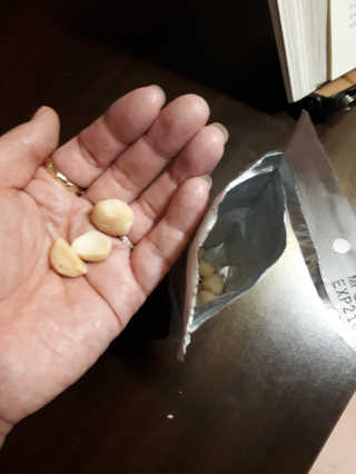 도이퉁 마카다미아 넛 90g  로얄 마카넛 오리지널 쏠트 허니 — 5점을 준 리뷰어가 2020년 11월 올린 사용 사진