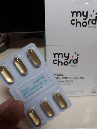 JW중외제약 마이코드 알티지 오메가3 1000 mg — 5점을 준 리뷰어가 2020년 9월 올린 사용 사진