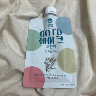[꾸콤] 참참 OOTD쉐이크 고단백 일주일세트 50g x 5 — 4점을 준 리뷰어가 2020년 11월 올린 사용 사진
