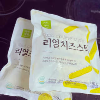 가치식탁 리얼치즈스틱, 리얼크림치즈볼 — 5점을 준 리뷰어가 2020년 10월 올린 사용 사진