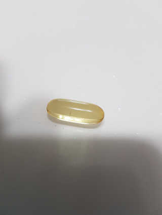 JW중외제약 마이코드 알티지 오메가3 1000 mg — 5점을 준 리뷰어가 2020년 7월 올린 사용 사진