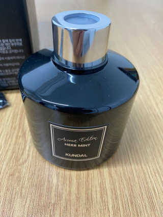 쿤달 퍼퓸 디퓨저 아로마에디션 200ml — 5점을 준 리뷰어가 2020년 10월 올린 사용 사진