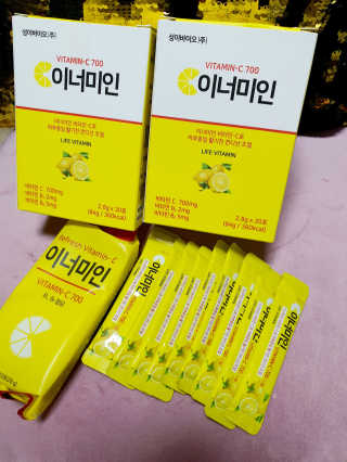 이너미인 VITAMIN-C 700 — 5점을 준 리뷰어가 2020년 8월 올린 사용 사진