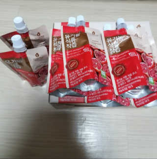 자연에온 유기농 석류 착즙 100mL 10개입 2BOX — 5점을 준 리뷰어가 2020년 11월 올린 사용 사진