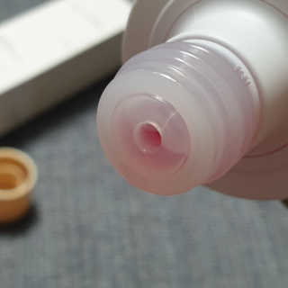 어글리프루프 에센스 스탑디어글리 레드모먼트 에센스 120ml — 5점을 준 리뷰어가 2020년 8월 올린 사용 사진