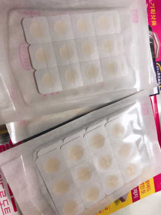 엘라밴드 하이드로 도트 스팟패치 12mm, 10mm — 4점을 준 리뷰어가 2020년 9월 올린 사용 사진