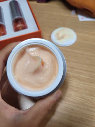 메디페르 [ 1+1 ] 루테인앰플세트 1개 + 루테인크림 50ml 1개 — 5점을 준 리뷰어가 2020년 9월 올린 사용 사진