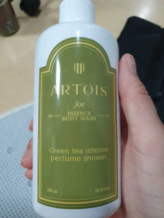아르투아 ARTOIS 숲의 싱그러움이 느껴지는 아르투아 조 에센스 바디워시 — 5점을 준 리뷰어가 2020년 7월 올린 사용 사진